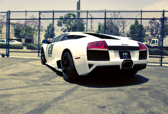 即墨租车公司告诉你租车省油的方法