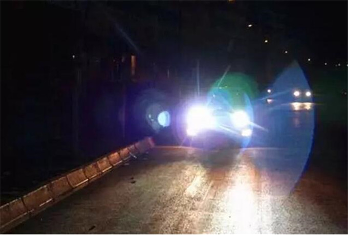 即墨租车夜间跑高速注意事项 注意行车速度